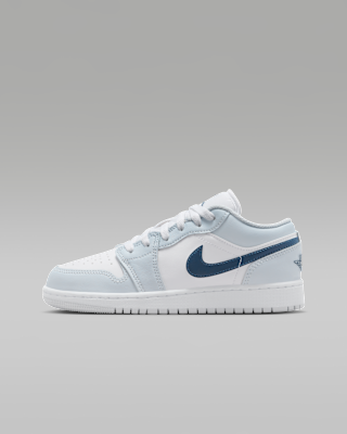 Air Jordan 1 Low Older Kids' Shoes. Nike SI